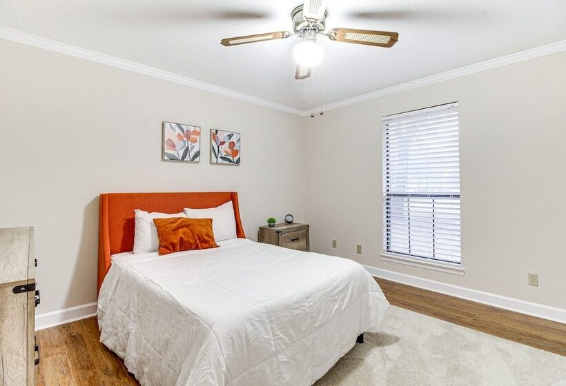 Single Story Savannah Home W/ Private Backyard!