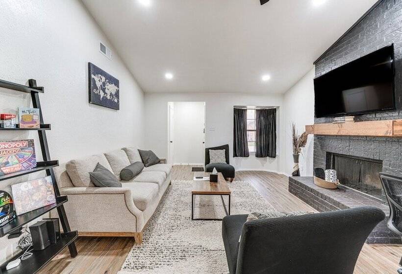 Stylish Garland Getaway: 17 Mi To Dallas!