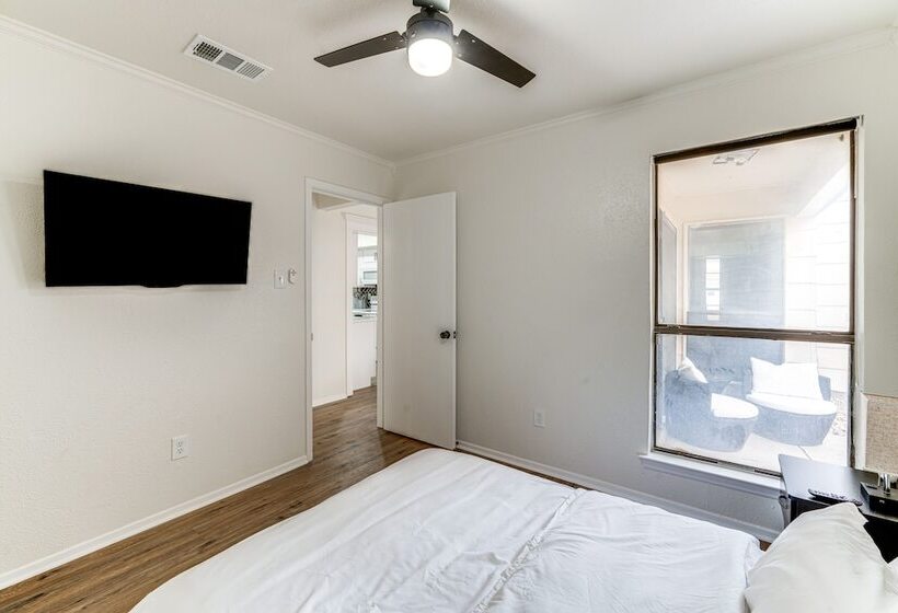 Stylish Garland Getaway: 17 Mi To Dallas!