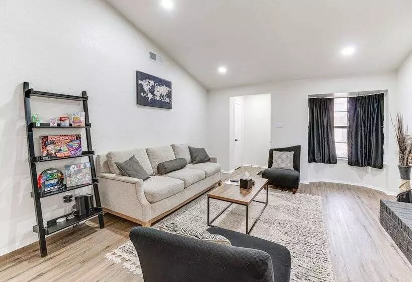 Stylish Garland Getaway: 17 Mi To Dallas!