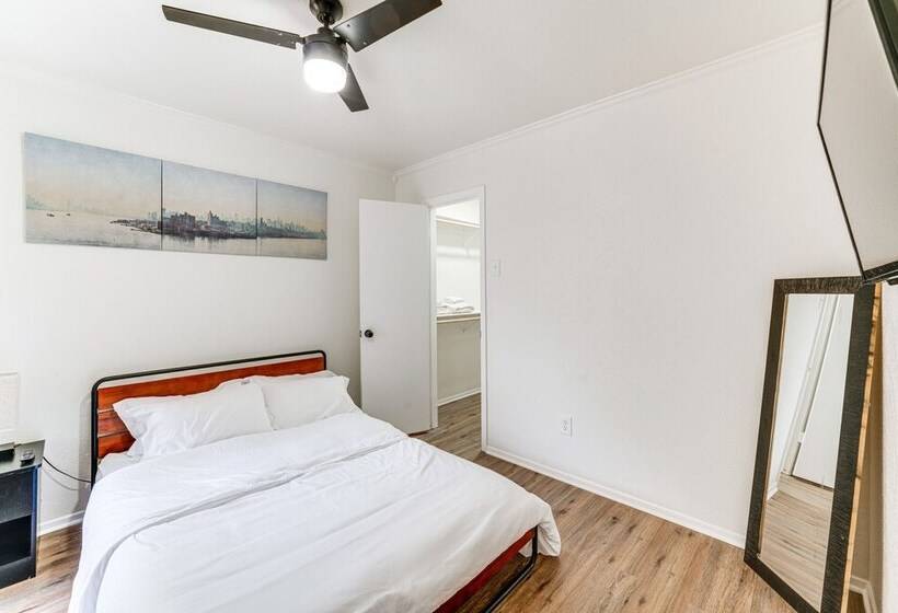 Stylish Garland Getaway: 17 Mi To Dallas!