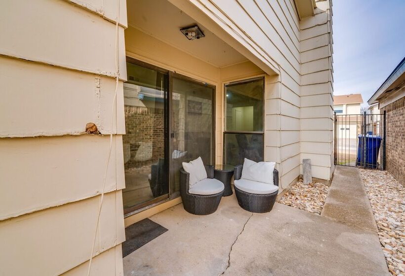 Stylish Garland Getaway: 17 Mi To Dallas!