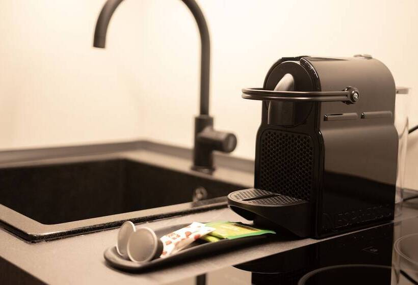 Taskou Luxury Suites