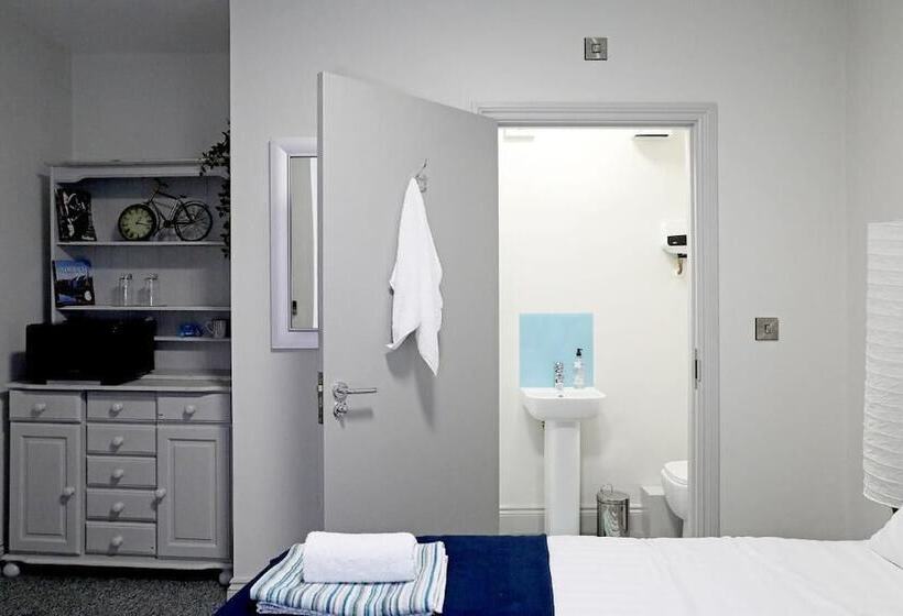 The Old Bike Shop Accommodation