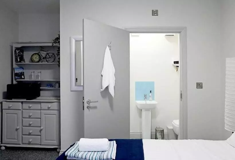 The Old Bike Shop Accommodation