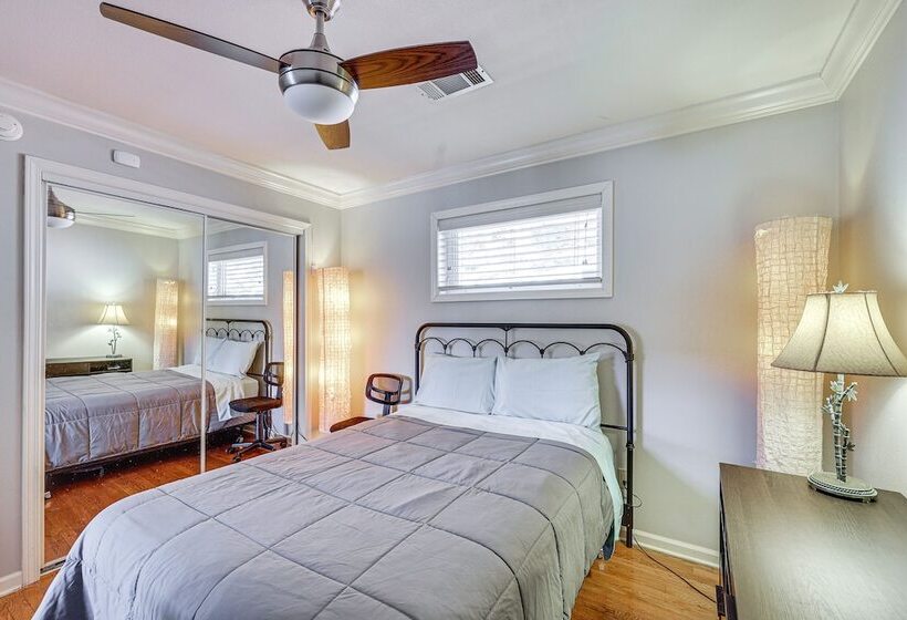 Waterfront Malvern Home W/ Deck & Lake Access!