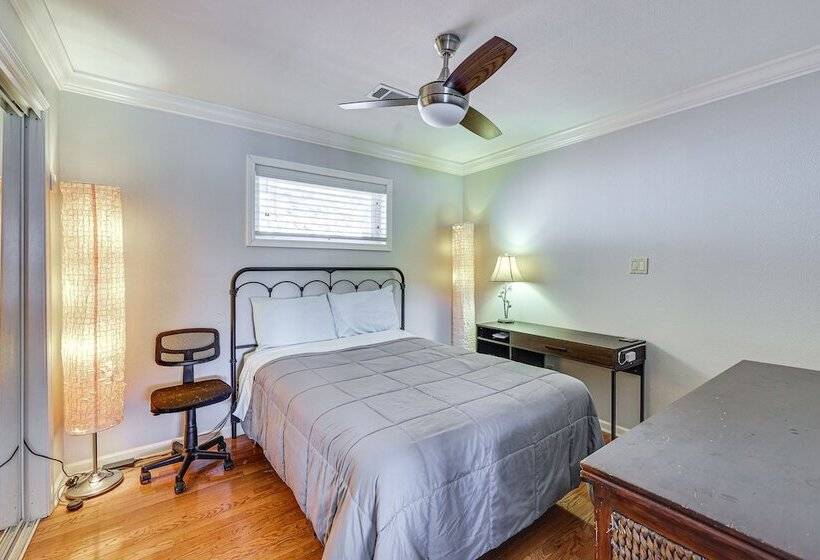 Waterfront Malvern Home W/ Deck & Lake Access!