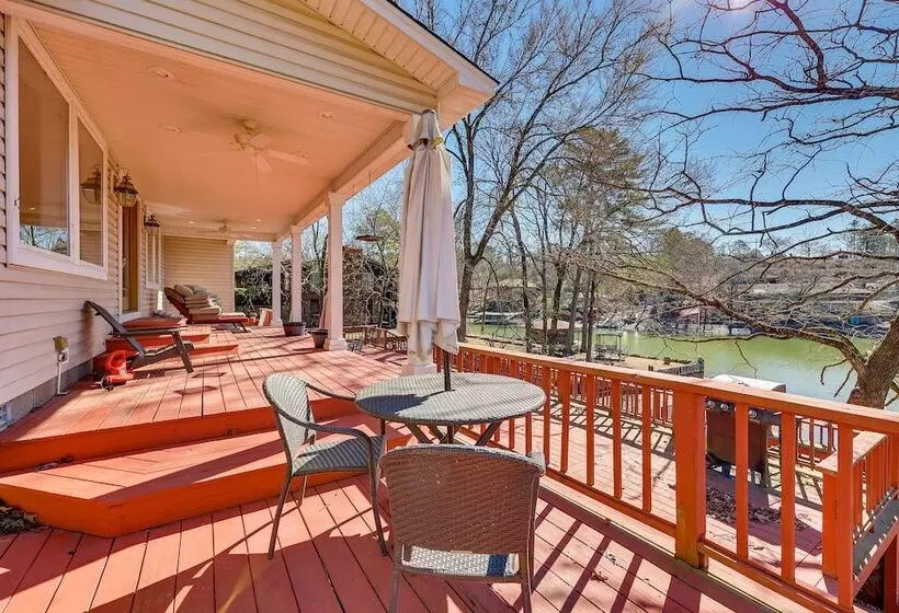 Waterfront Malvern Home W/ Deck & Lake Access!
