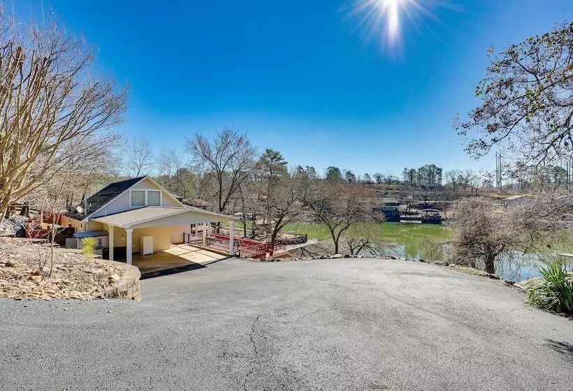 Waterfront Malvern Home W/ Deck & Lake Access!