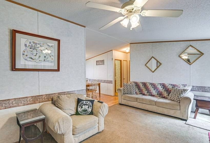 West Virginia Home Near Hatfield And Mccoy Trails!