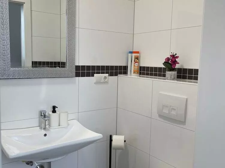 ユースホステル Zimmer In Wesseling Brühlerstr