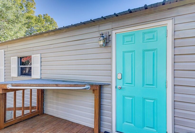 Gulf Breeze Home W/ Deck: Walk To Public Boat Ramp