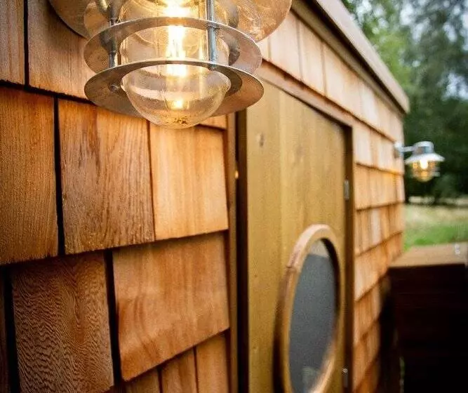 ホテル Luna Domes