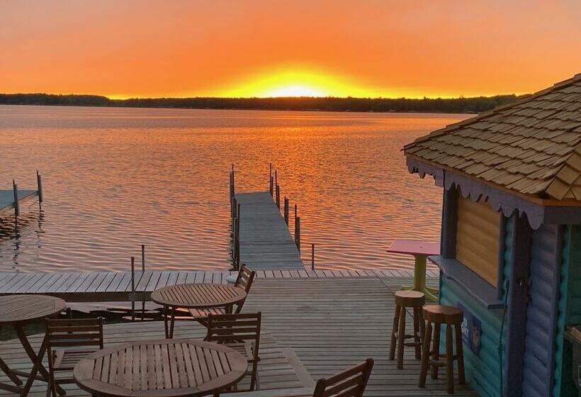 فندق Manhattan Beach Lodge