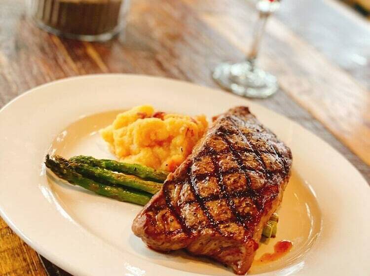 فندق Manhattan Beach Lodge