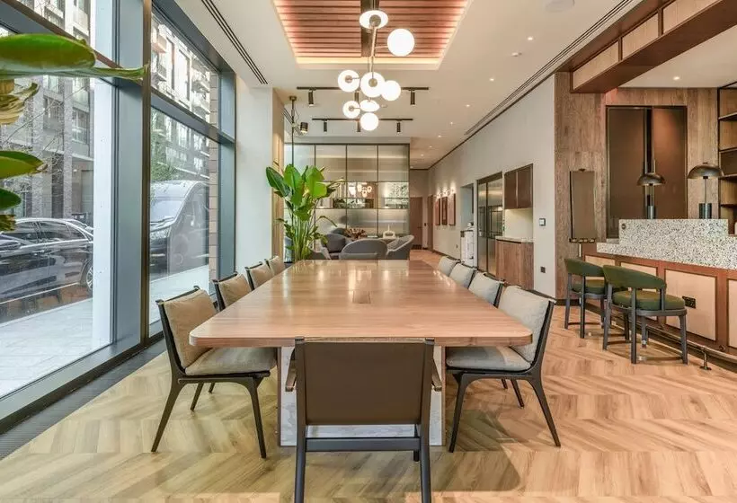 Hotelli Urban Rest Battersea Apartments