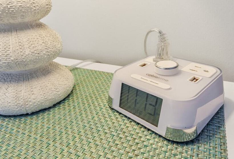 Отель Whiskey In Pascagoula