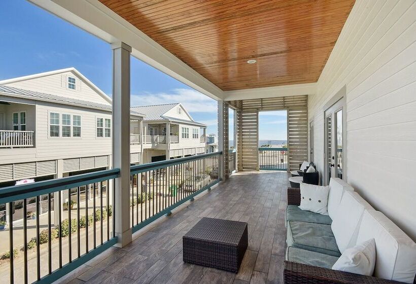 Отель Whiskey In Pascagoula