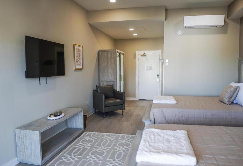 Отель Whiskey In Pascagoula