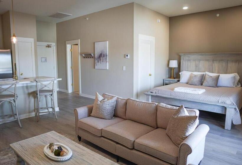 Отель Whiskey In Pascagoula