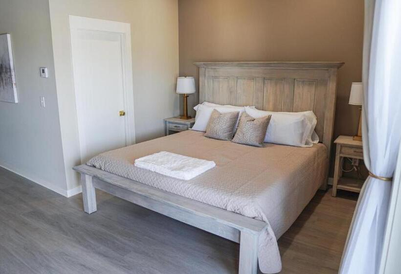 Отель Whiskey In Pascagoula