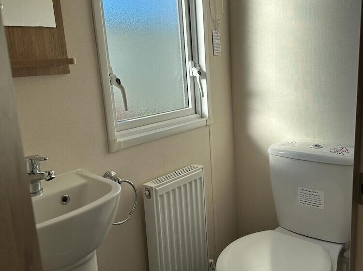 Felixstowe Chimo Caravan 3br 5mintobeach