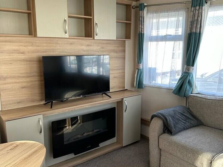 Felixstowe Chimo Caravan 3br 5mintobeach