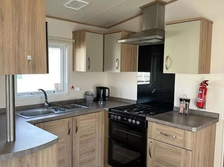 Felixstowe Chimo Caravan 3br 5mintobeach