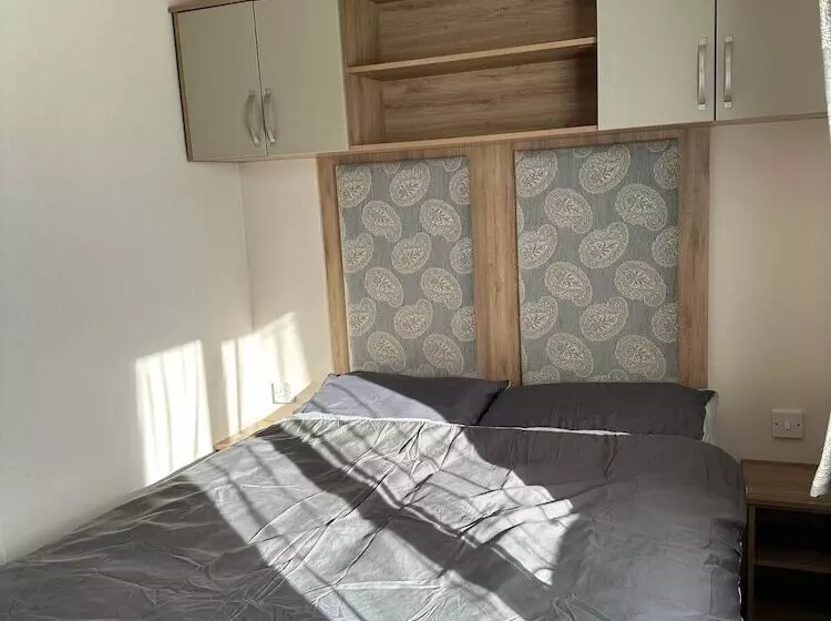 Felixstowe Chimo Caravan 3br 5mintobeach