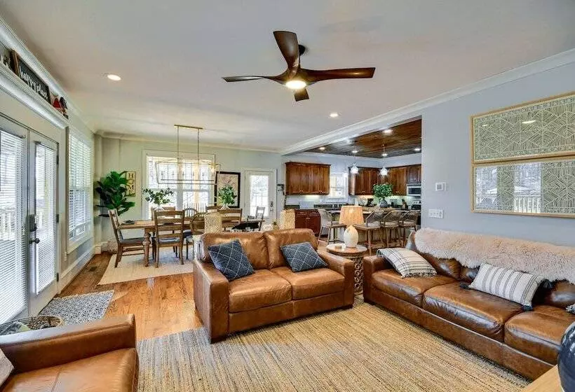 Lakefront Jacksons Gap Retreat W/ Grill & Dock!