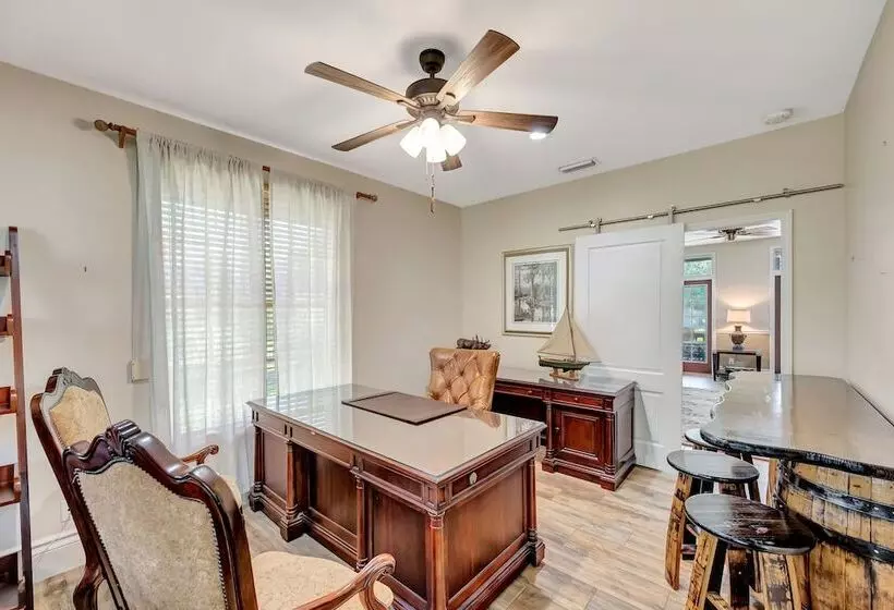 Naples Oasis W/ Pool, Playground, Office & Peloton