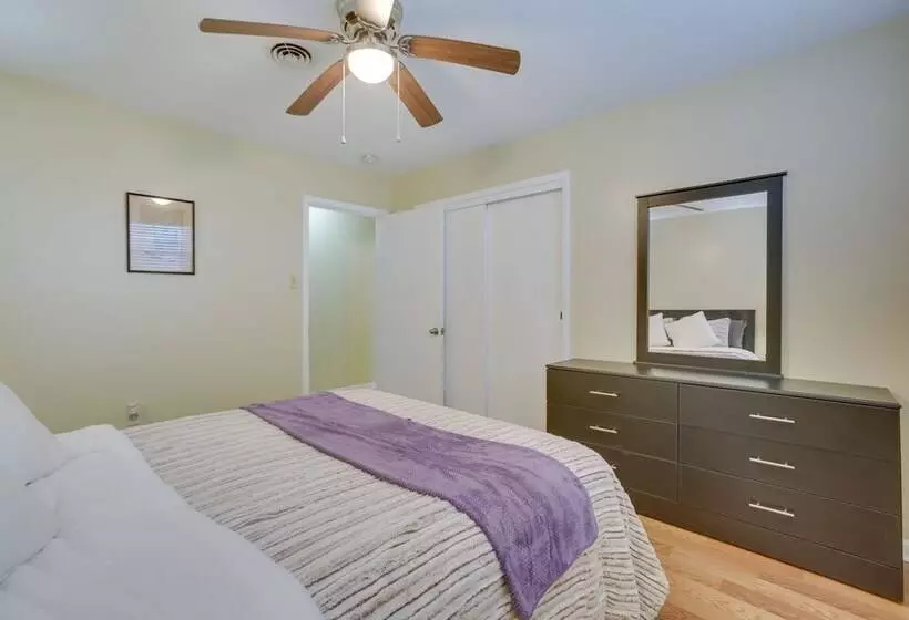 5 Mi To City Park: New Orleans Area Home