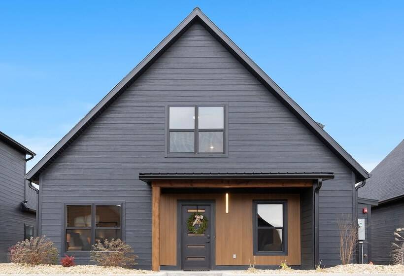 Rocky Shores Retreat Indoor Pool Open