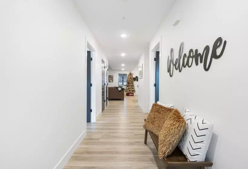 Rocky Shores Retreat   Indoor Pool Open