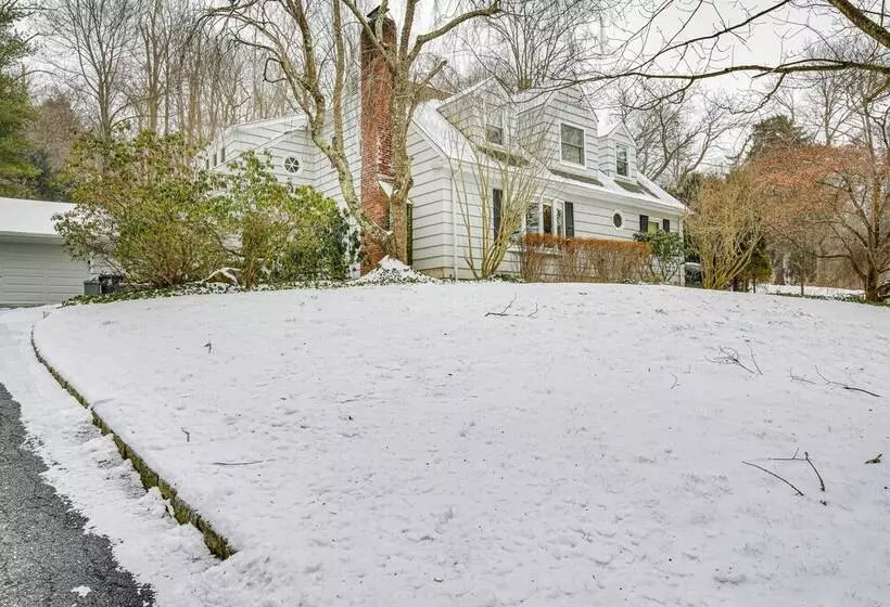 Spacious Mount Kisco Home < 1 Mi To Downtown!