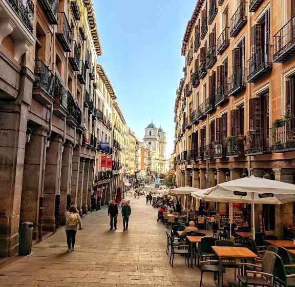 The Loft Hostel Lavapies