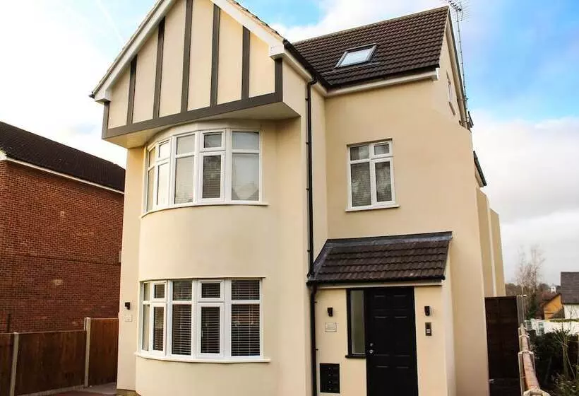 West Finchley By Viridian Apartments