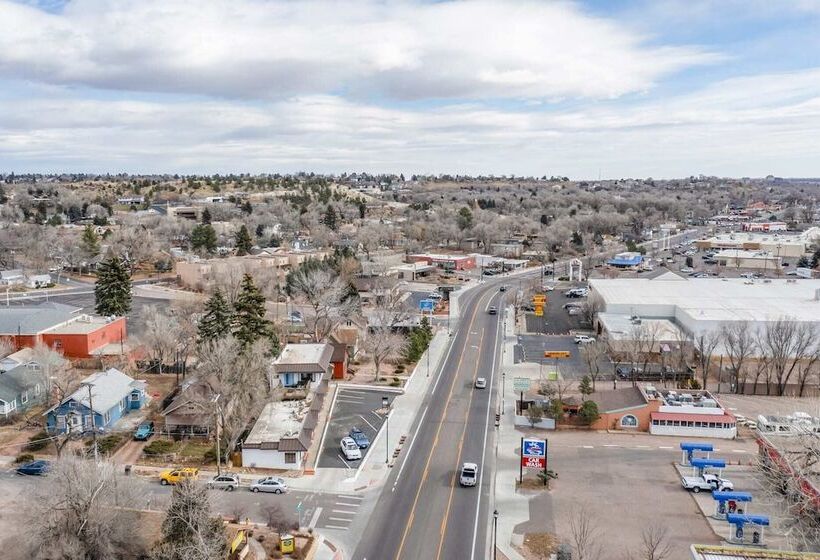 1bd Cozy Suiterestaurants & Hiking!dogs Welcome