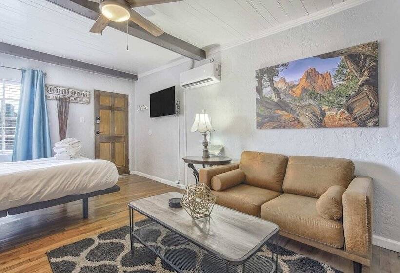 1bd Cozy Suiterestaurants & Hiking!dogs Welcome