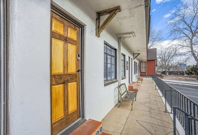 1bd Cozy Suiterestaurants & Hiking!dogs Welcome