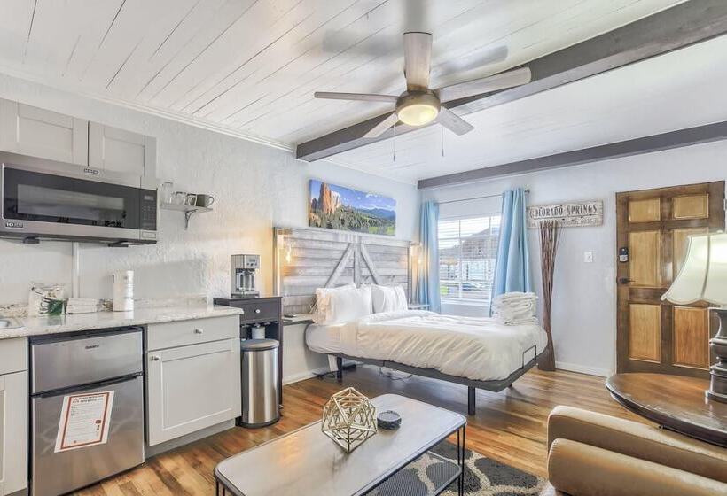 1bd Cozy Suiterestaurants & Hiking!dogs Welcome