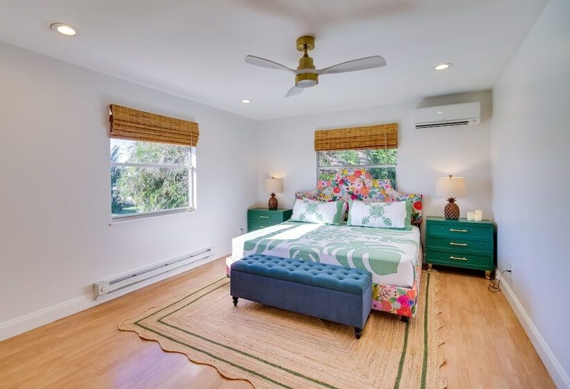 Fort Pierce Cottage W/ Shared Pool & Patio!