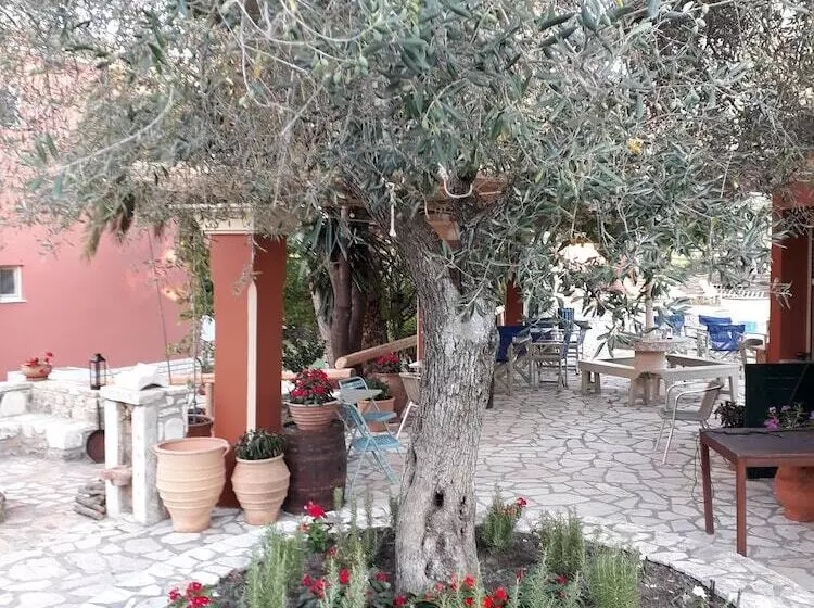 Pierhouse Hotel In Gouvia