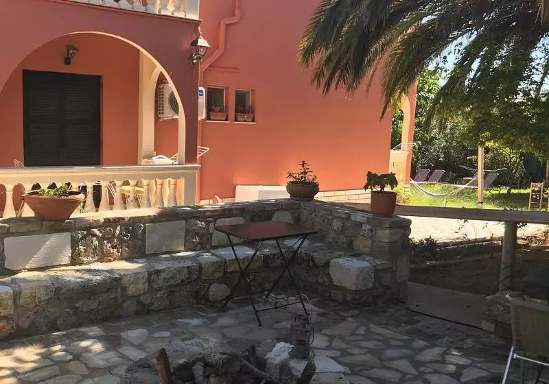 Pierhouse Hotel In Gouvia