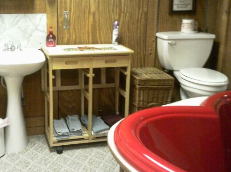 مبيت وإفطار Kennedys Red Barn Inn