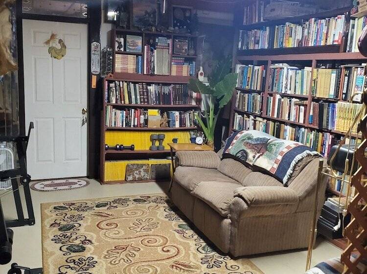 مبيت وإفطار Kennedys Red Barn Inn