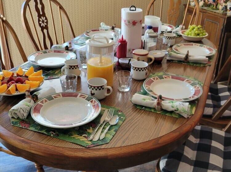 مبيت وإفطار Kennedys Red Barn Inn