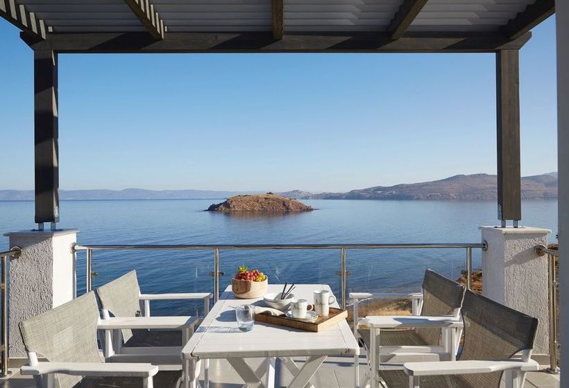 Eleia Seafront Suites & Villas