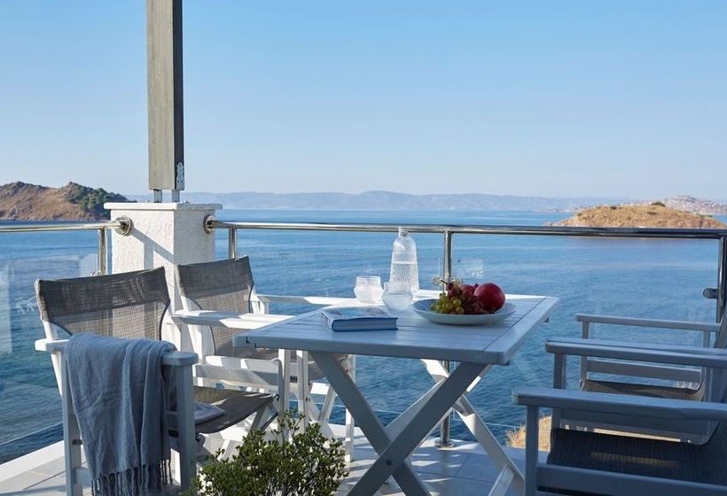 Eleia Seafront Suites & Villas