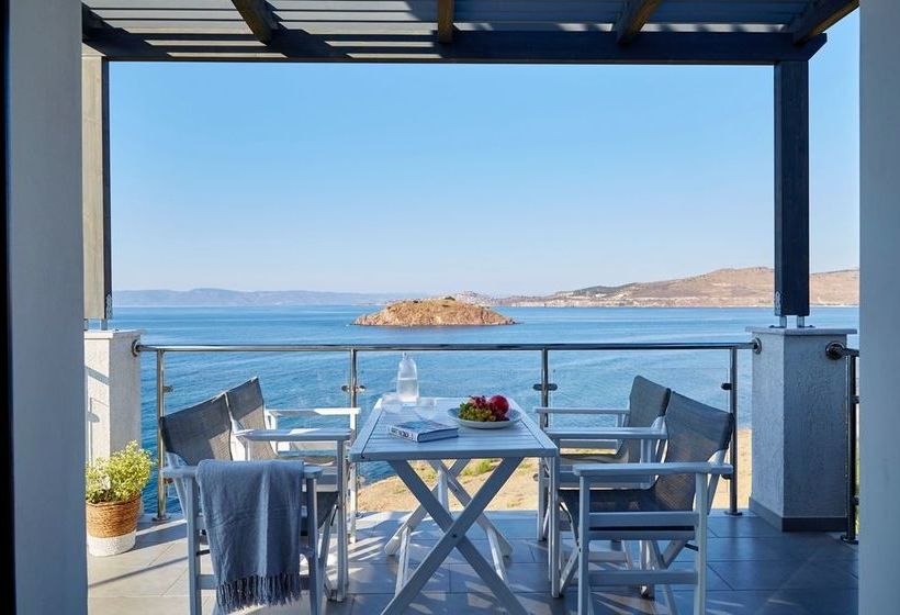 Eleia Seafront Suites & Villas